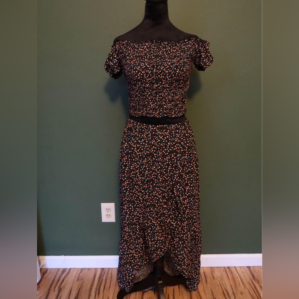 No Boundaries Shirt/Skirt Set